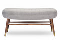Moderne grijze bank met houten poten